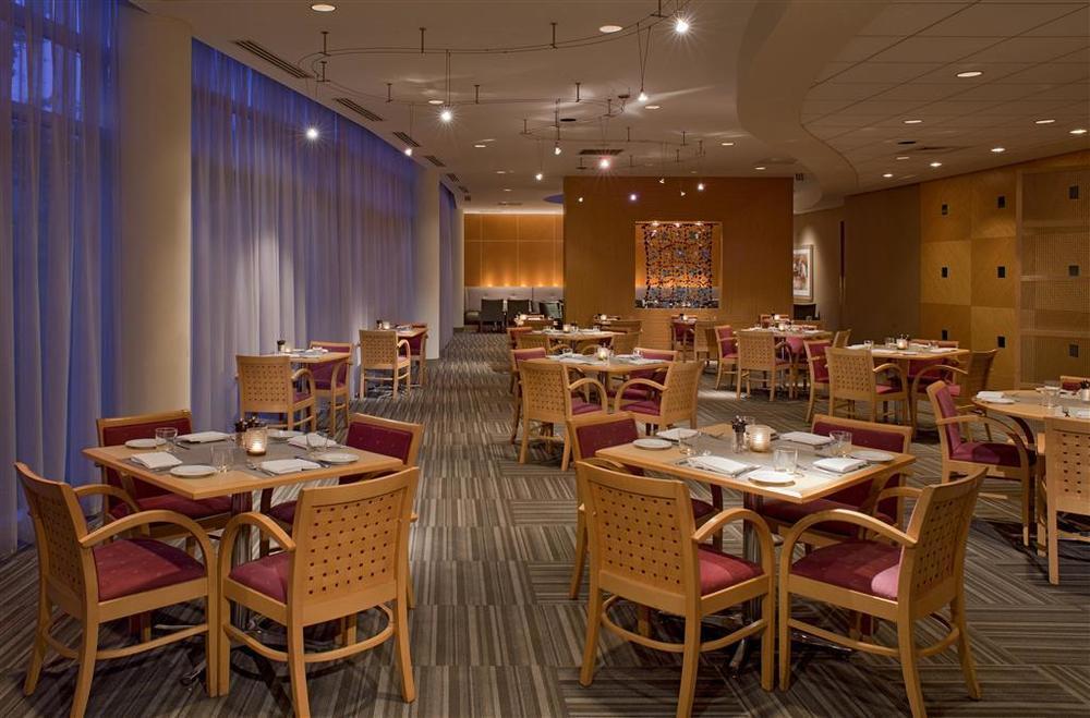 Hyatt Regency Pittsburgh International Airport Hotel Clinton Restoran gambar